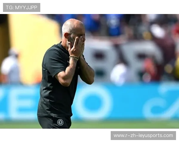 切尔西门前一刻反应迅速化解险情